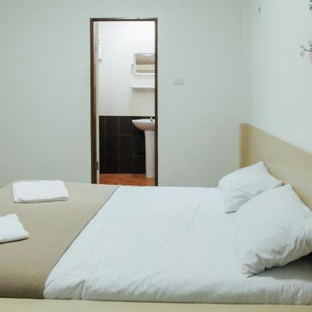 Cheaper Room Szuratthani Kültér fotó