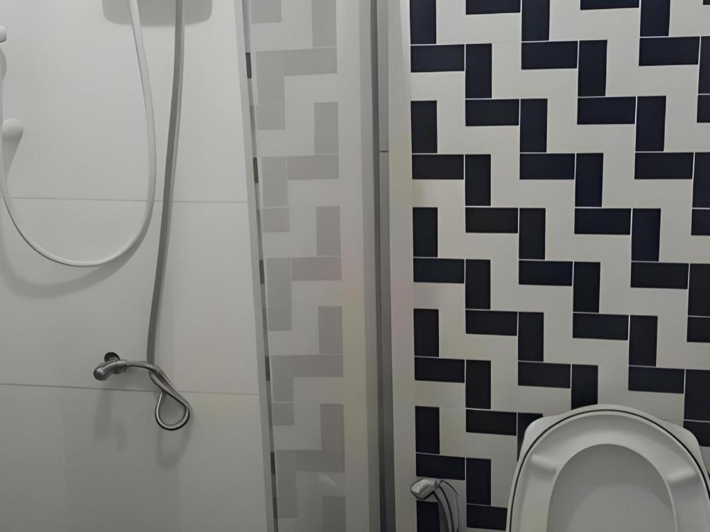 Cheaper Room Szuratthani Kültér fotó
