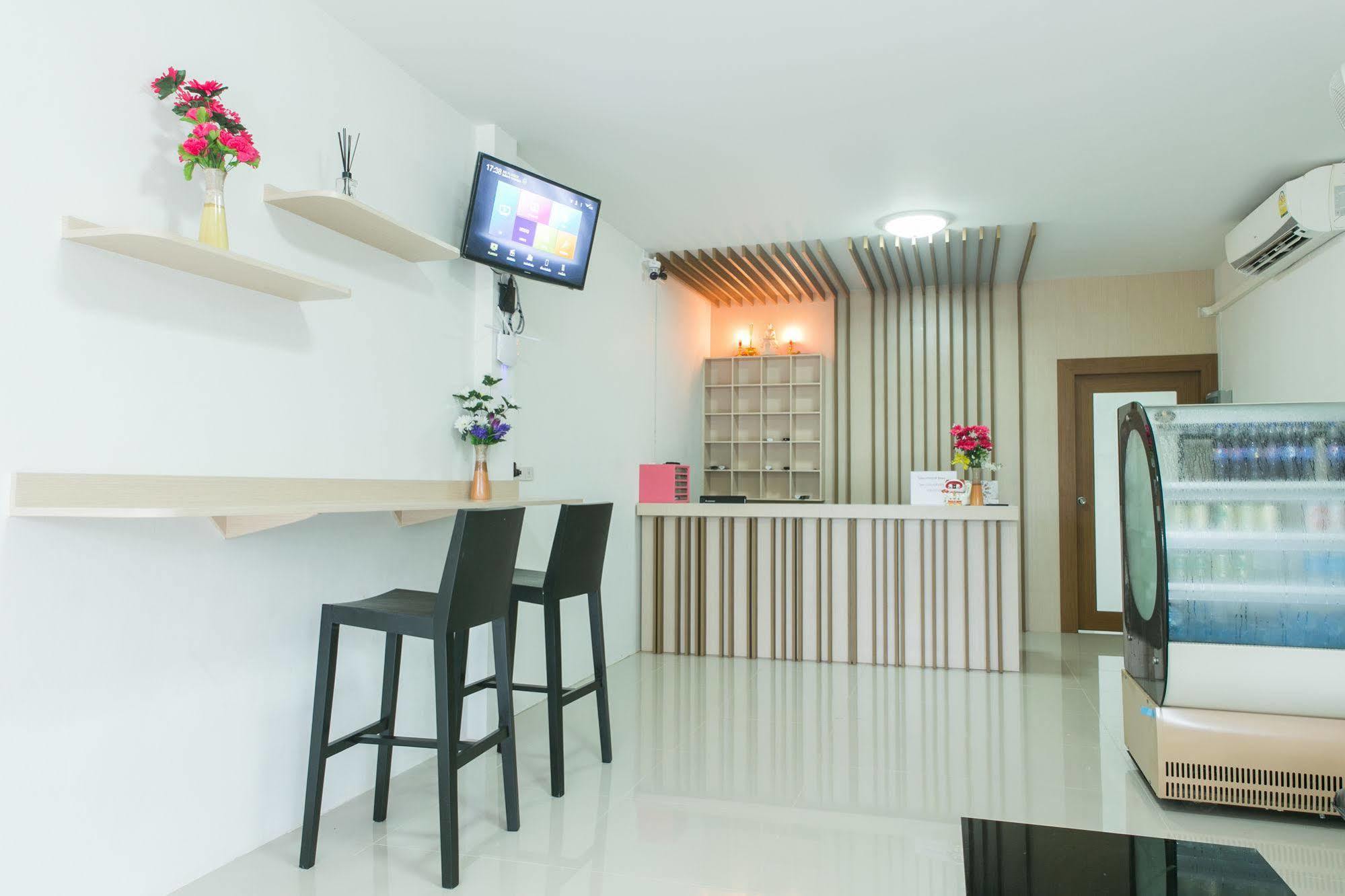 Cheaper Room Szuratthani Kültér fotó
